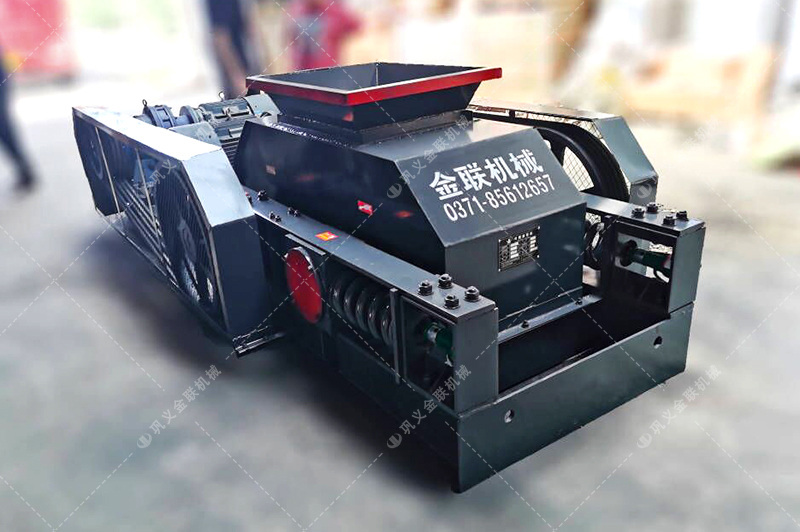 對(duì)輥式破碎機(jī)|對(duì)輥破碎機(jī)|對(duì)輥破碎機(jī)價(jià)格|河南雙輥破碎機(jī)生產(chǎn)廠家與報(bào)價(jià) 對(duì)輥式破碎機(jī)|對(duì)輥破碎機(jī)|對(duì)輥破碎機(jī)價(jià)格|河南雙輥破碎機(jī)生產(chǎn)廠家與報(bào)價(jià)