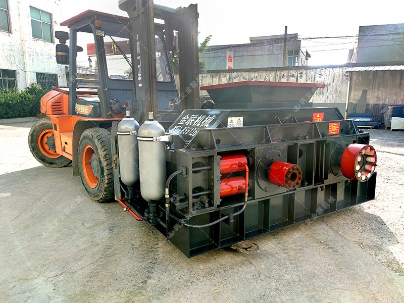 對(duì)輥機(jī)_小型對(duì)輥機(jī),磚廠用對(duì)輥機(jī)設(shè)備,對(duì)輥細(xì)碎機(jī),對(duì)滾破碎機(jī)價(jià)格 對(duì)輥機(jī)_小型對(duì)輥機(jī),磚廠用對(duì)輥機(jī)設(shè)備,對(duì)輥細(xì)碎機(jī),對(duì)滾破碎機(jī)價(jià)格